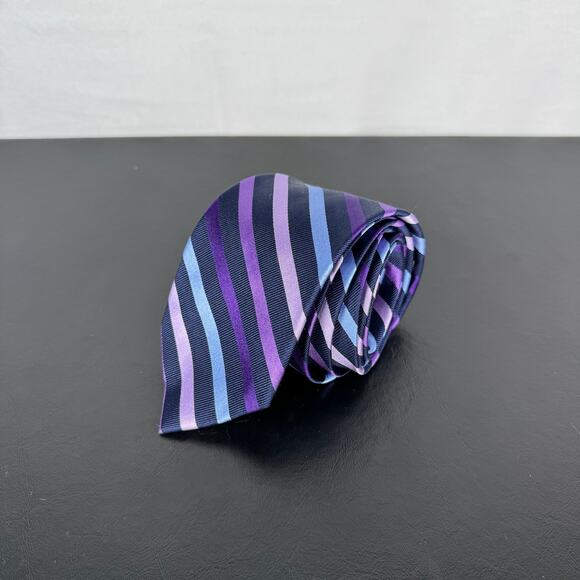Jos. A. Bank Traveller Collection NEW 100% Silk Purple Stripe Neck Tie - Picture 1 of 3